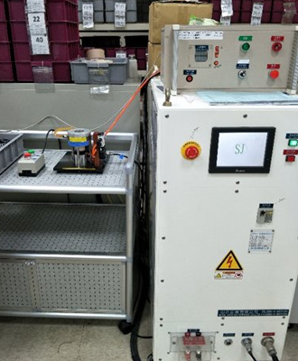 epoxy-resin-dispenser-2.jpg